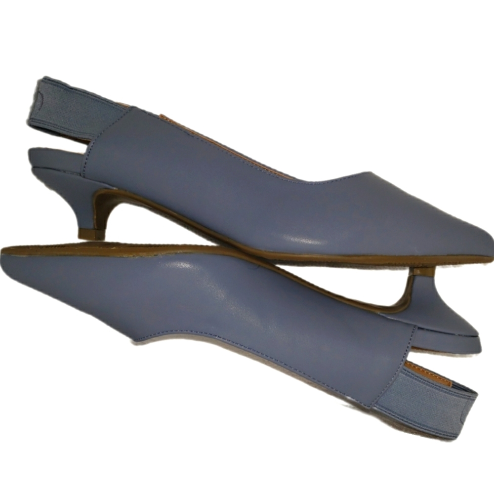 🍍Kitten heel sling-back blue shoes, size 7.5